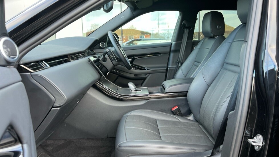 Used Land Rover Range Rover Evoque 2023 for sale - 76873913: Photo 3