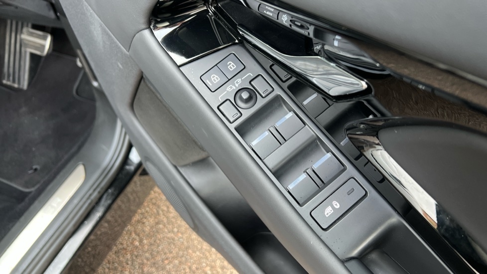 Used Land Rover Range Rover Evoque 2023 for sale - 76873913: Photo 35