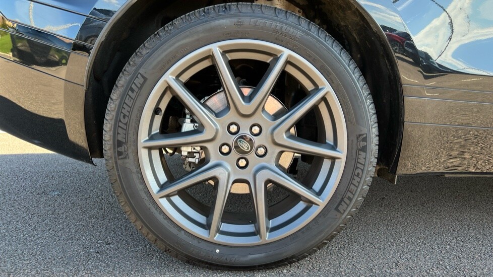 Used Land Rover Range Rover Velar 2025 for sale - 76272886: Photo 31