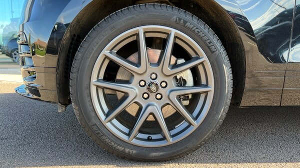Used Land Rover Range Rover Velar 2025 for sale - 76272886: Photo 32
