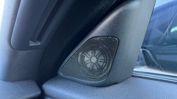 Used Land Rover Range Rover Velar 2025 for sale - 76272886: Photo 36