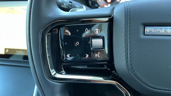 Used Land Rover Range Rover Velar 2025 for sale - 76272886: Photo 37