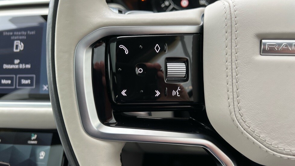 Used Land Rover Range Rover Velar 2021 for sale - 76869212: Photo 37