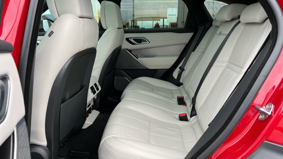 Used Land Rover Range Rover Velar 2021 for sale - 76869212: Photo 4