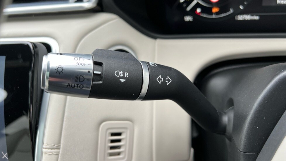 Used Land Rover Range Rover Velar 2021 for sale - 76869212: Photo 40