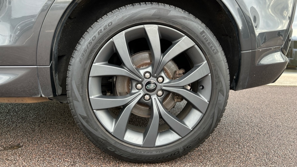 Used Land Rover Discovery Sport 2022 for sale - 76044425: Photo 33