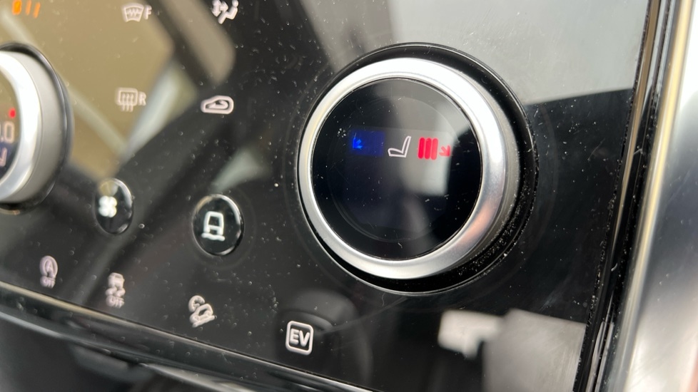 Used Land Rover Discovery Sport 2022 for sale - 76044425: Photo 43