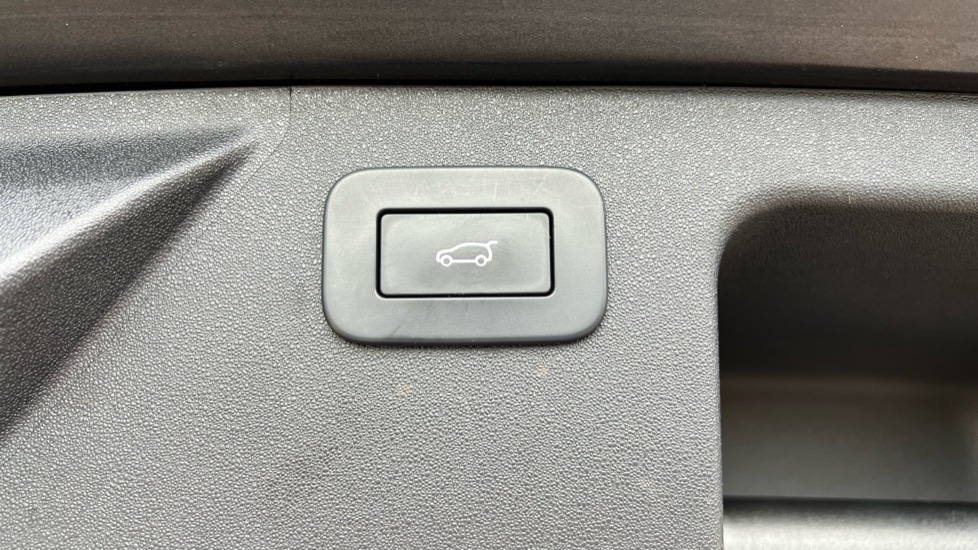 Used Land Rover Discovery Sport 2022 for sale - 76044425: Photo 56