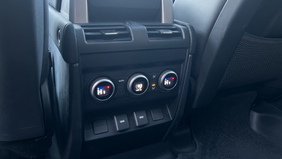 Used Land Rover Defender 2024 for sale - 76873756: Photo 18