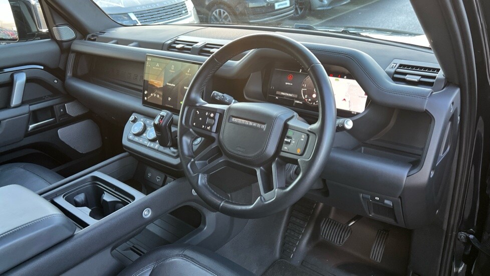 Used Land Rover Defender 2024 for sale - 76873756: Photo 28