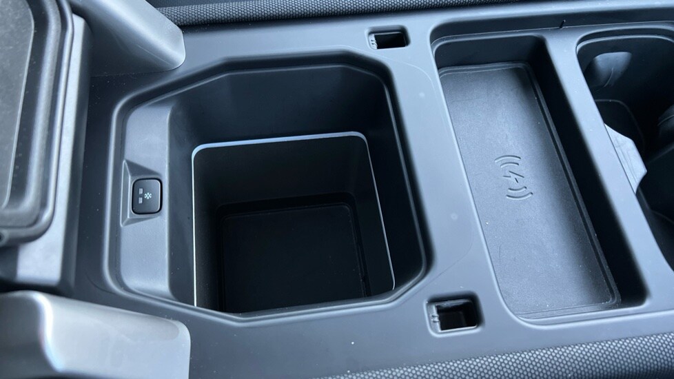 Used Land Rover Defender 2024 for sale - 76873756: Photo 36