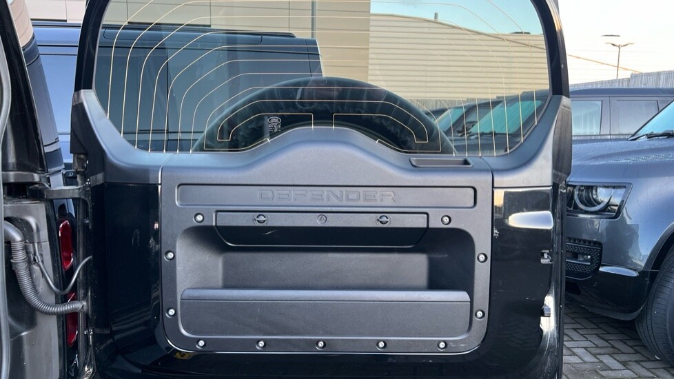 Used Land Rover Defender 2024 for sale - 76873756: Photo 42