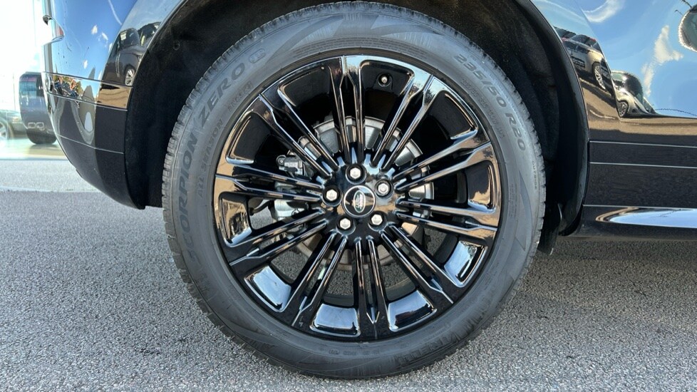 Used Land Rover Range Rover Evoque 2025 for sale - 76870769: Photo 31