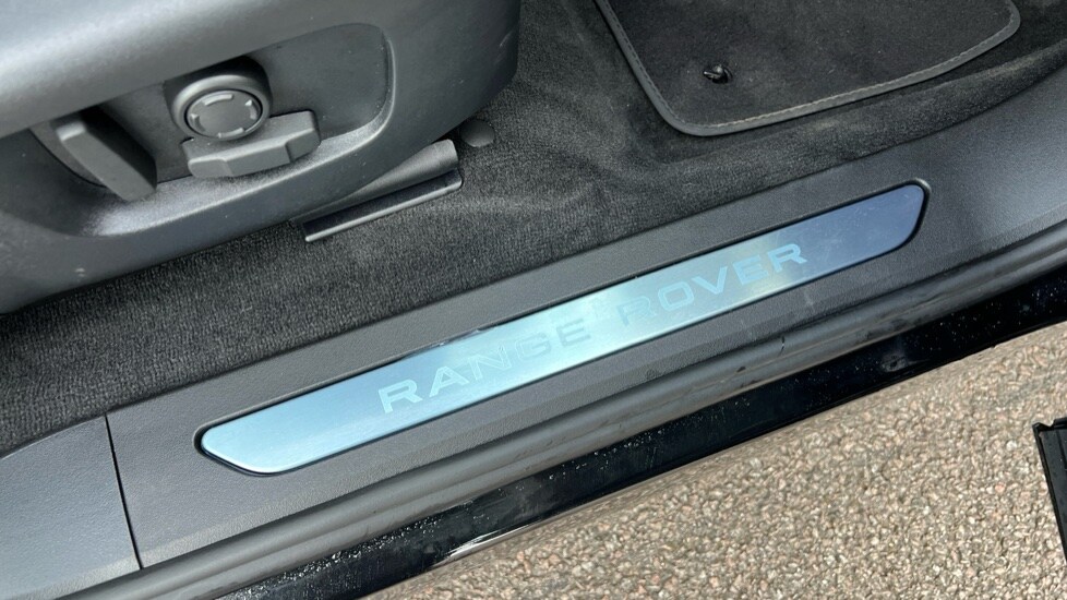 Used Land Rover Range Rover Evoque 2025 for sale - 76044507: Photo 24