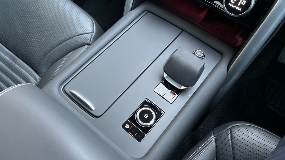 Used Land Rover Discovery 2025 for sale - 76937558: Photo 13