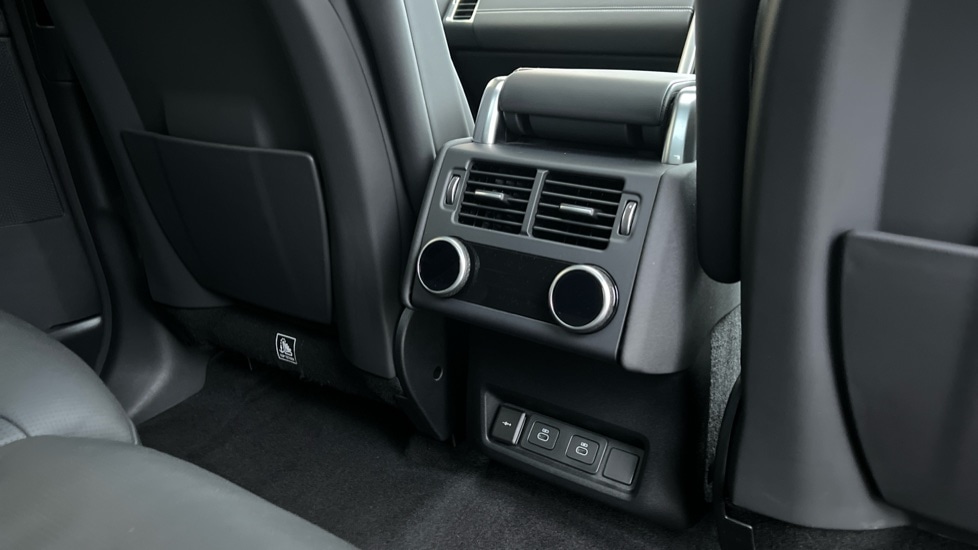 Used Land Rover Discovery 2025 for sale - 76937558: Photo 18