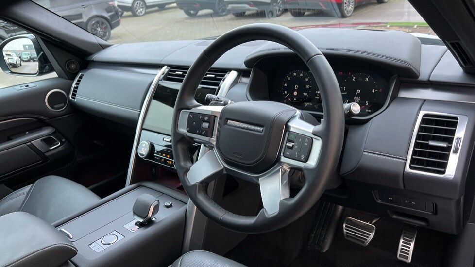 Used Land Rover Discovery 2025 for sale - 76937558: Photo 28