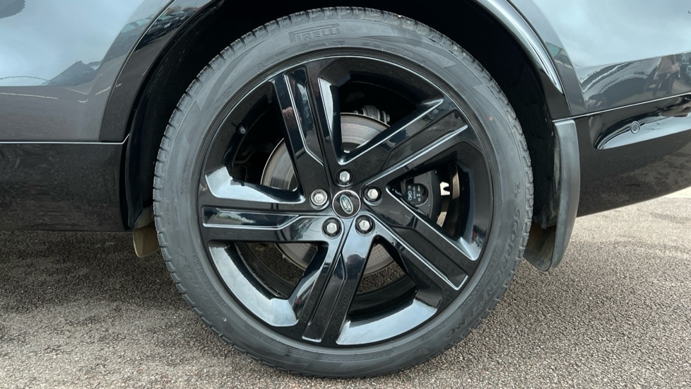 Used Land Rover Discovery 2025 for sale - 76937558: Photo 33