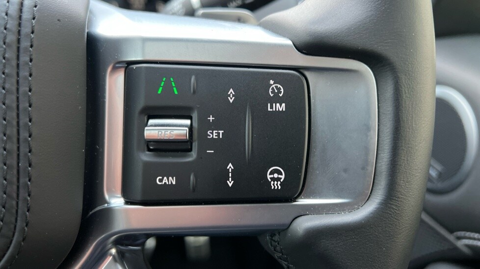 Used Land Rover Discovery 2025 for sale - 76937558: Photo 38