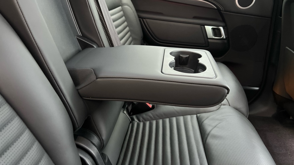 Used Land Rover Discovery 2025 for sale - 76937558: Photo 55