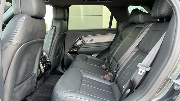 Used Land Rover Range Rover Sport 2025 for sale - 76190964: Photo 4