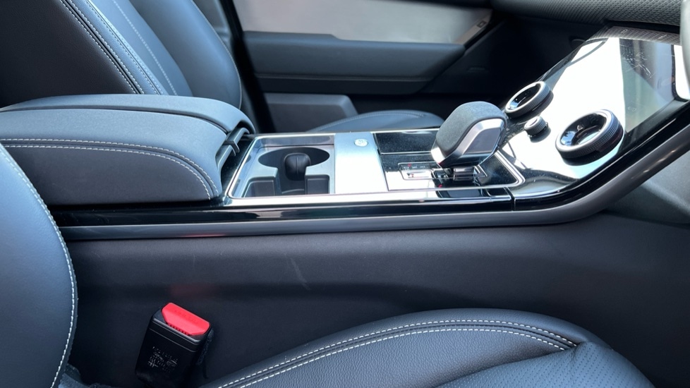 Used Land Rover Range Rover Velar 2022 for sale - 76873812: Photo 21