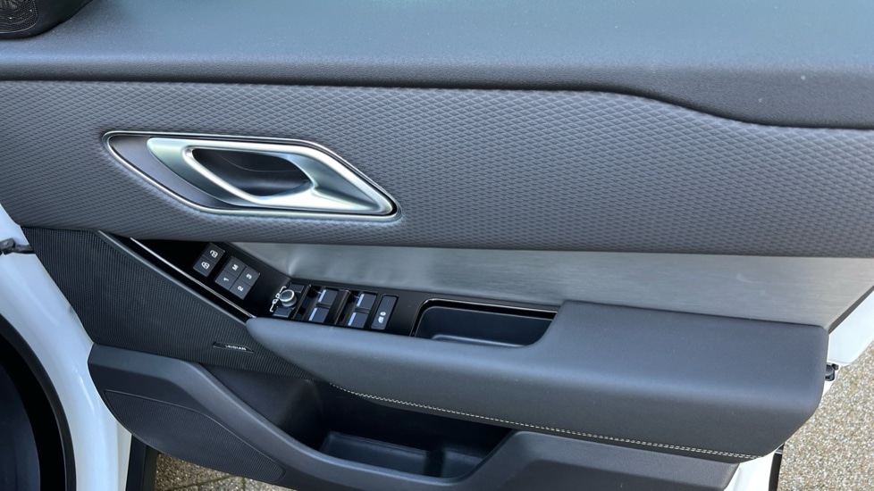 Used Land Rover Range Rover Velar 2022 for sale - 76873812: Photo 24