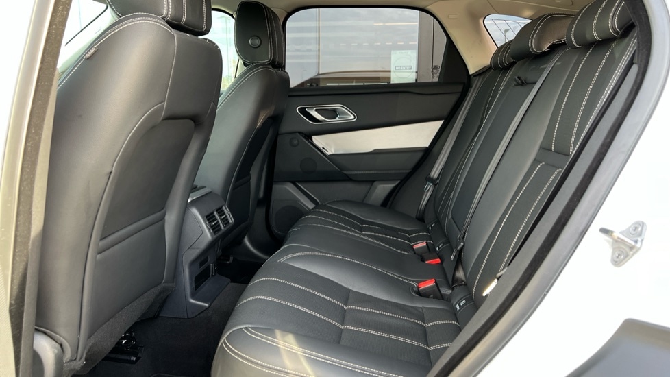 Used Land Rover Range Rover Velar 2022 for sale - 76873812: Photo 4