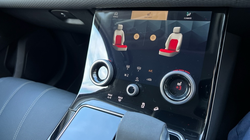 Used Land Rover Range Rover Velar 2022 for sale - 76873812: Photo 42