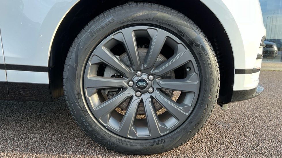 Used Land Rover Range Rover Velar 2022 for sale - 76873812: Photo 8