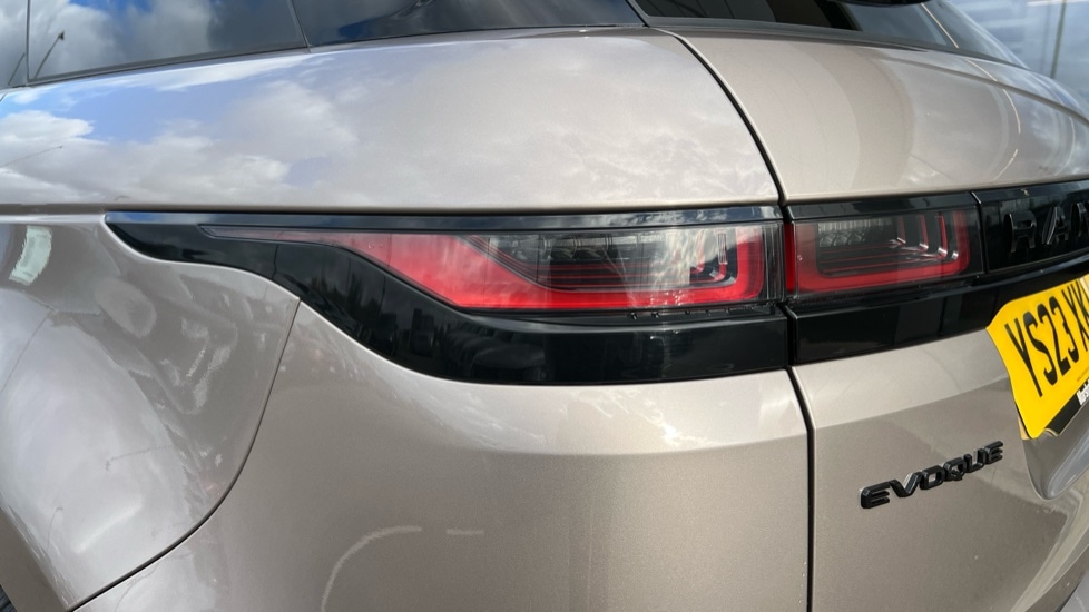 Used Land Rover Range Rover Evoque 2023 for sale - 76587074: Photo 19