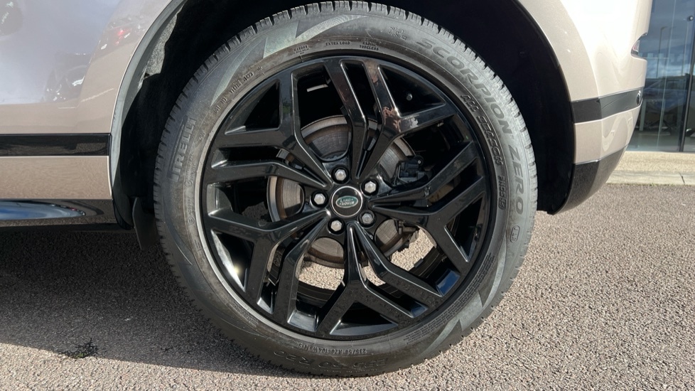 Used Land Rover Range Rover Evoque 2023 for sale - 76587074: Photo 33