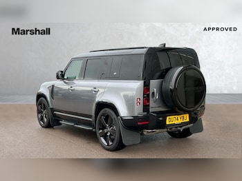 Used Land Rover Defender 2024 for sale - 76999520: Photo