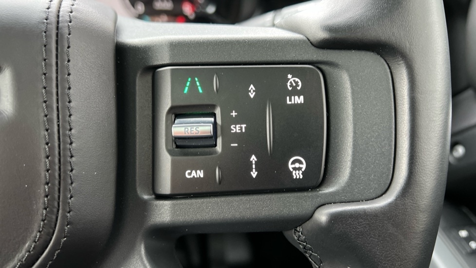 Used Land Rover Defender 2024 for sale - 76999520: Photo 39