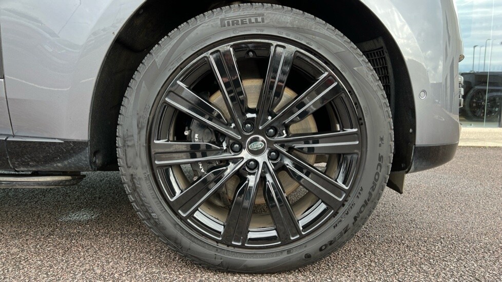 Used Land Rover Range Rover 2024 for sale - 76459046: Photo 8