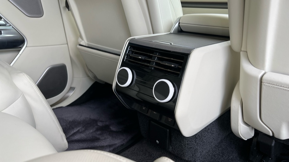 Used Land Rover Range Rover 2023 for sale - 76458990: Photo 18