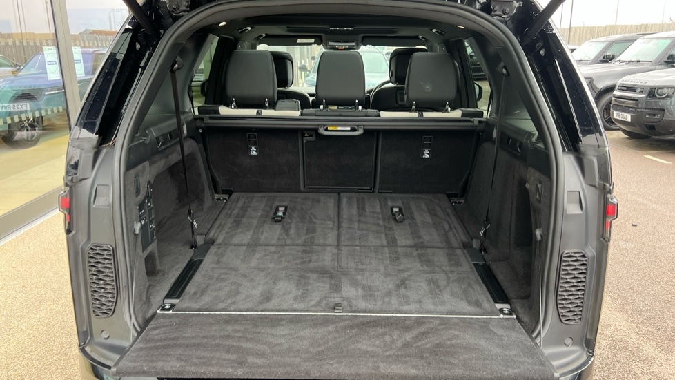 Used Land Rover Discovery 2022 for sale - 76954328: Photo 10