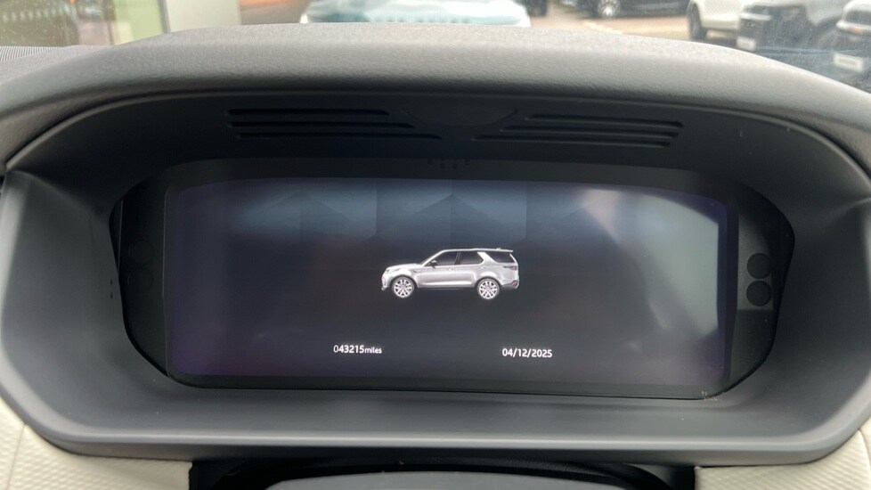 Used Land Rover Discovery 2022 for sale - 76954328: Photo 16