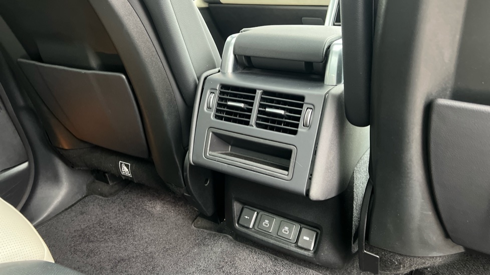 Used Land Rover Discovery 2022 for sale - 76954328: Photo 18