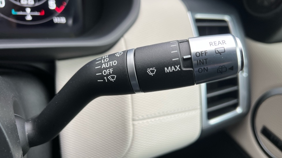 Used Land Rover Discovery 2022 for sale - 76954328: Photo 38