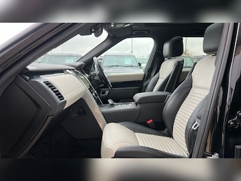 Used Land Rover Discovery 2022 for sale - 76954328: Photo