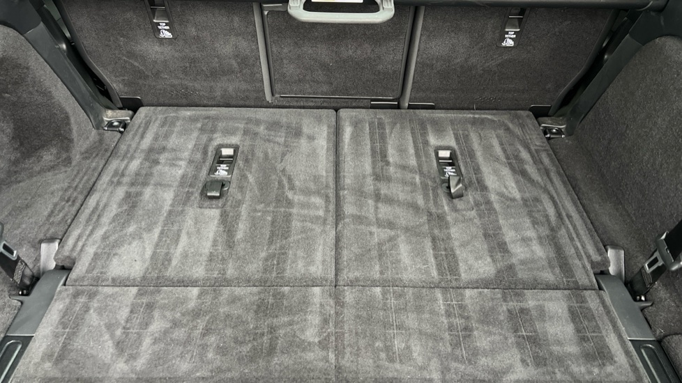 Used Land Rover Discovery 2022 for sale - 76954328: Photo 57