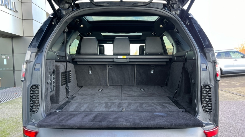 Used Land Rover Discovery 2020 for sale - 76874919: Photo 10