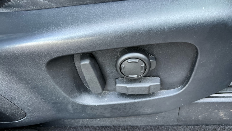 Used Land Rover Discovery 2020 for sale - 76874919: Photo 23