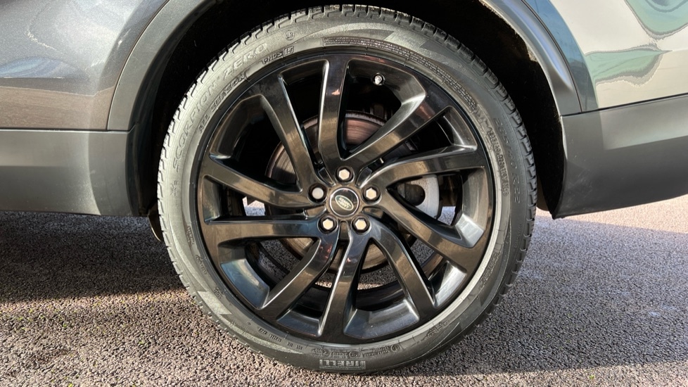 Used Land Rover Discovery 2020 for sale - 76874919: Photo 32