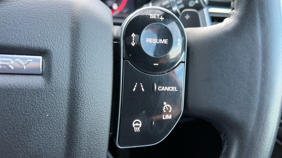 Used Land Rover Discovery 2020 for sale - 76874919: Photo 37