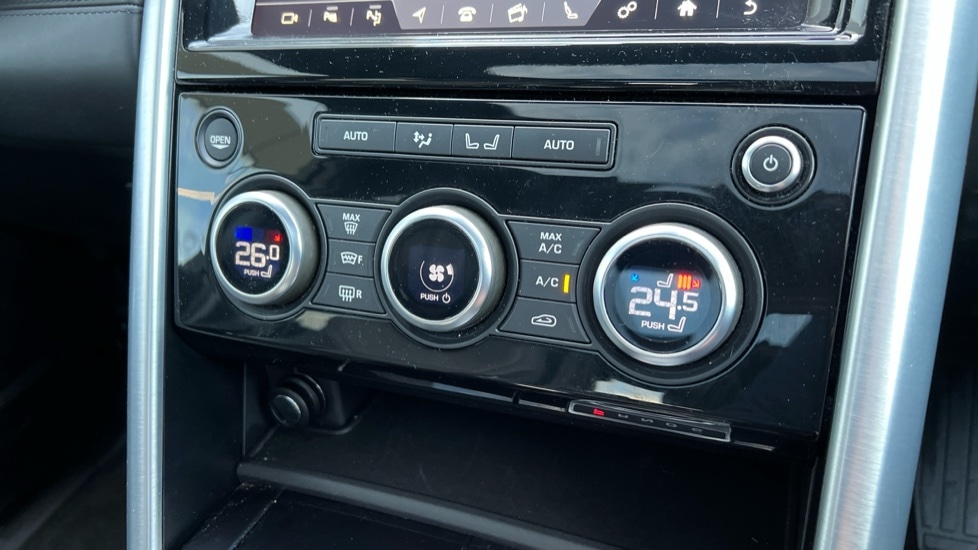 Used Land Rover Discovery 2020 for sale - 76874919: Photo 42