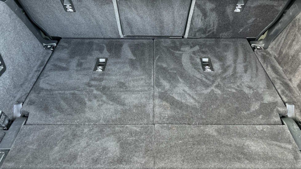 Used Land Rover Discovery 2020 for sale - 76874919: Photo 61