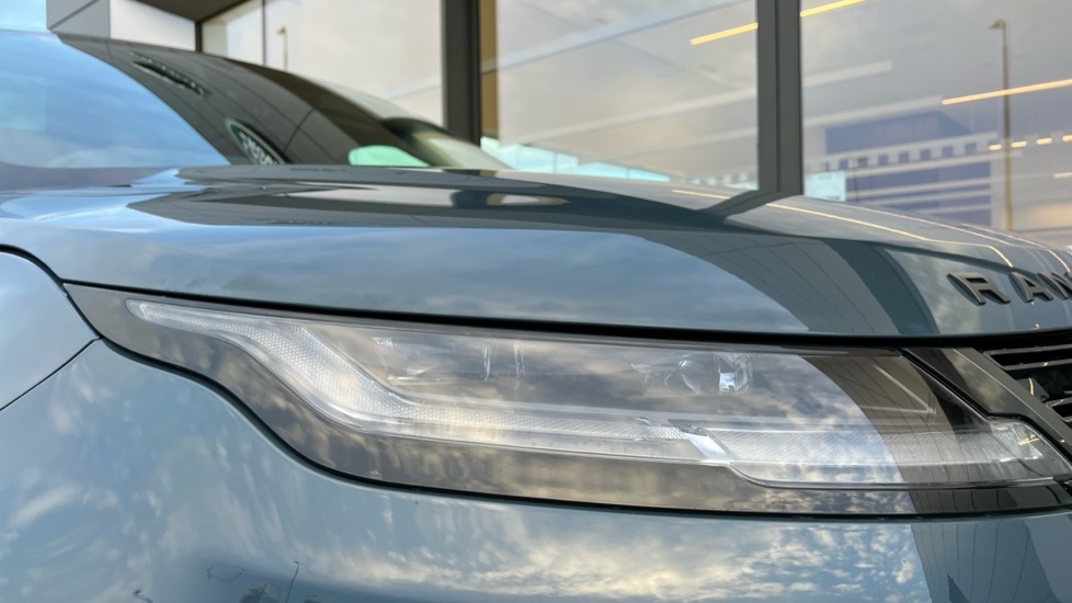 Used Land Rover Range Rover Evoque 2023 for sale - 76874917: Photo 17