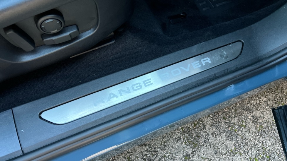 Used Land Rover Range Rover Evoque 2023 for sale - 76874917: Photo 24